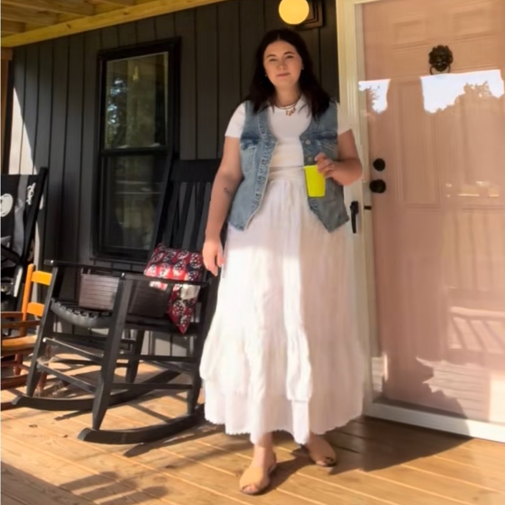 white maxi skirt